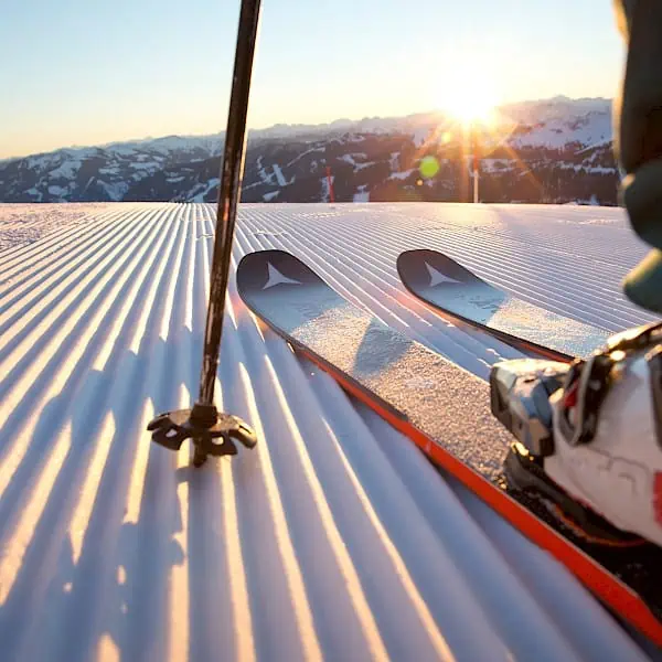 skifahren-im-skicircus-saalbach-hinterglemm-leogang-fieberbrunn_1.600x600.jpg